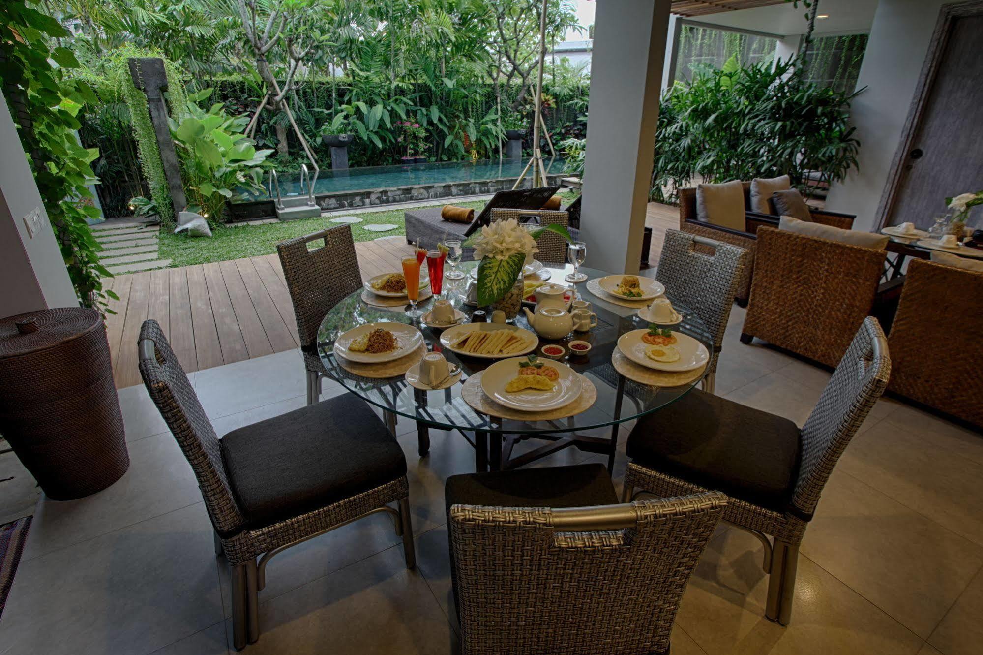 The Poh Jimbaran Villa Екстериор снимка